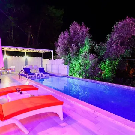 Uzumlu Village Secluded With Pool Villa *