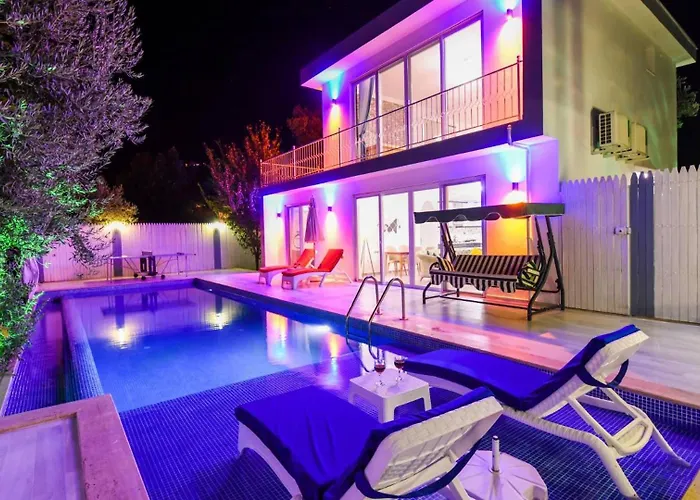 Uzumlu Village Secluded With Pool
