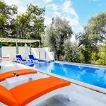 Uzumlu Village Secluded With Pool