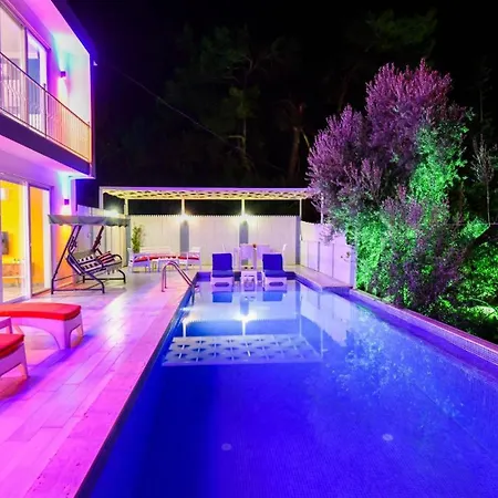 Uzumlu Village 2 Bedroom 6886 Villa